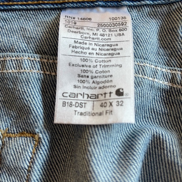 Mens Carhartt denim jeans medium blue unlined. Carhartt Traditional Fit. - Picture 2 of 4